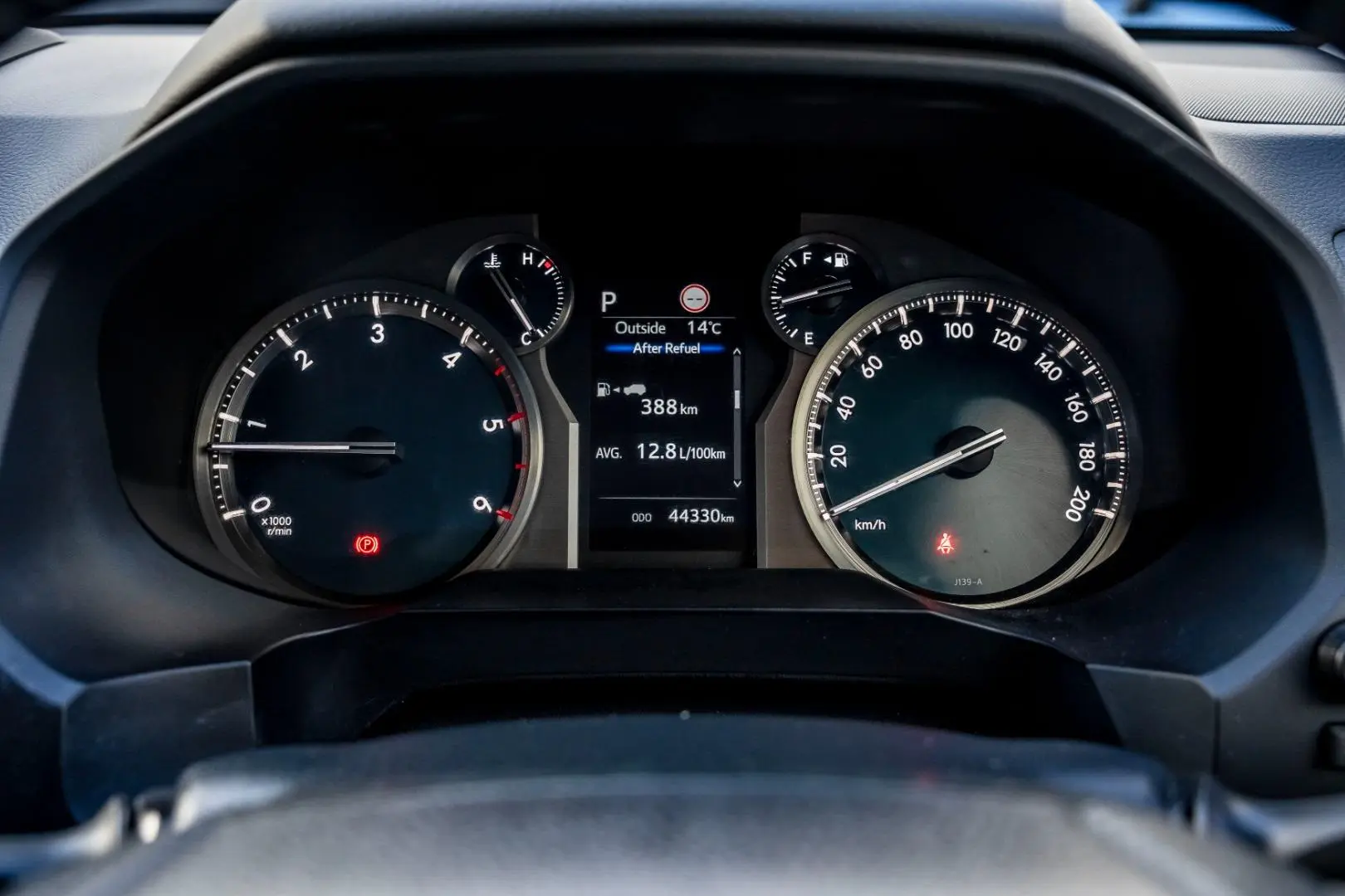 2022 Toyota Landcruiser Prado Gallery Image 11