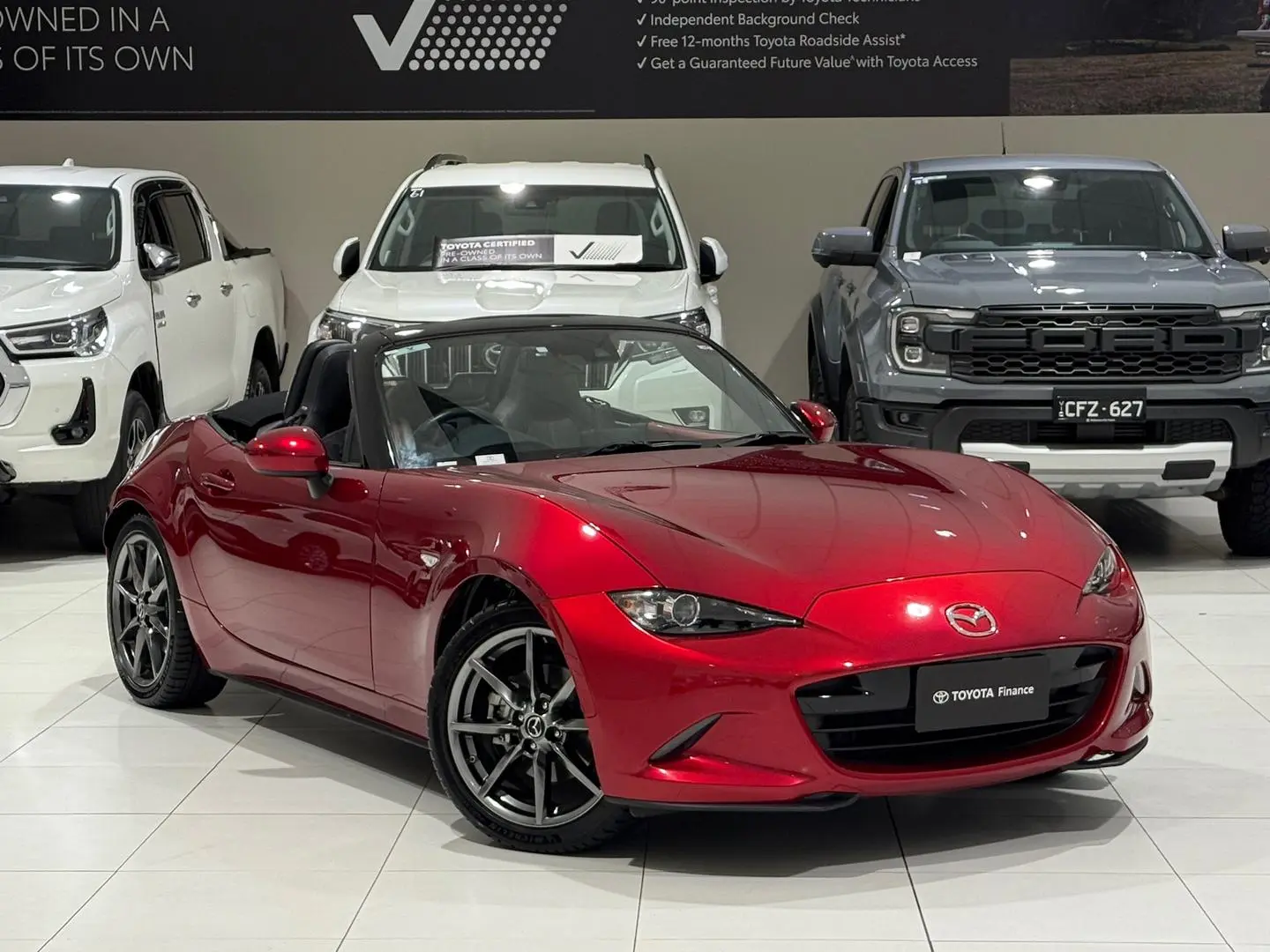 2020 Mazda MX-5 Gallery Image 1