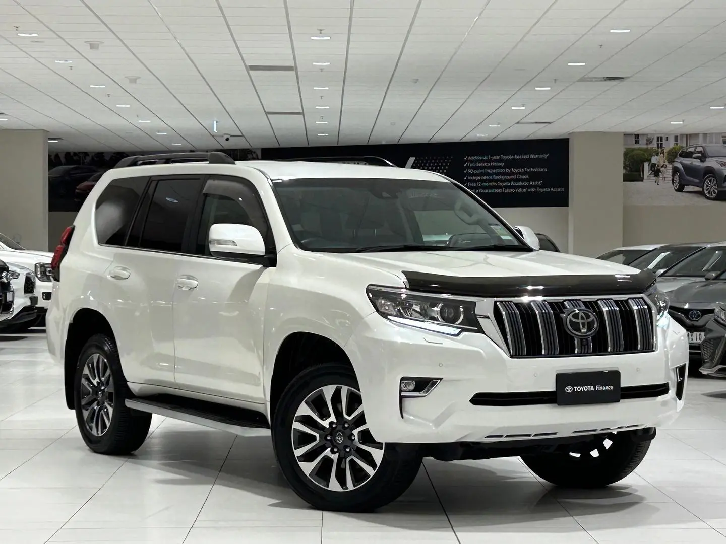 2023 Toyota Landcruiser Prado Gallery Image 1