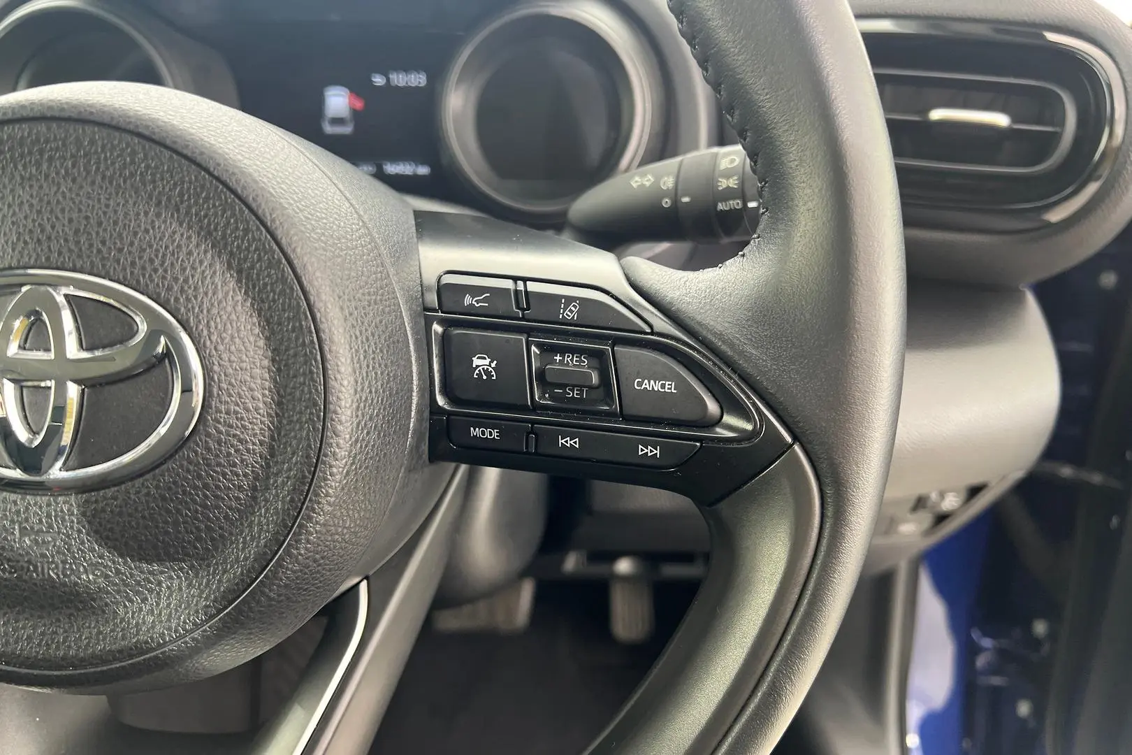 2023 Toyota Yaris Cross Gallery Image 16
