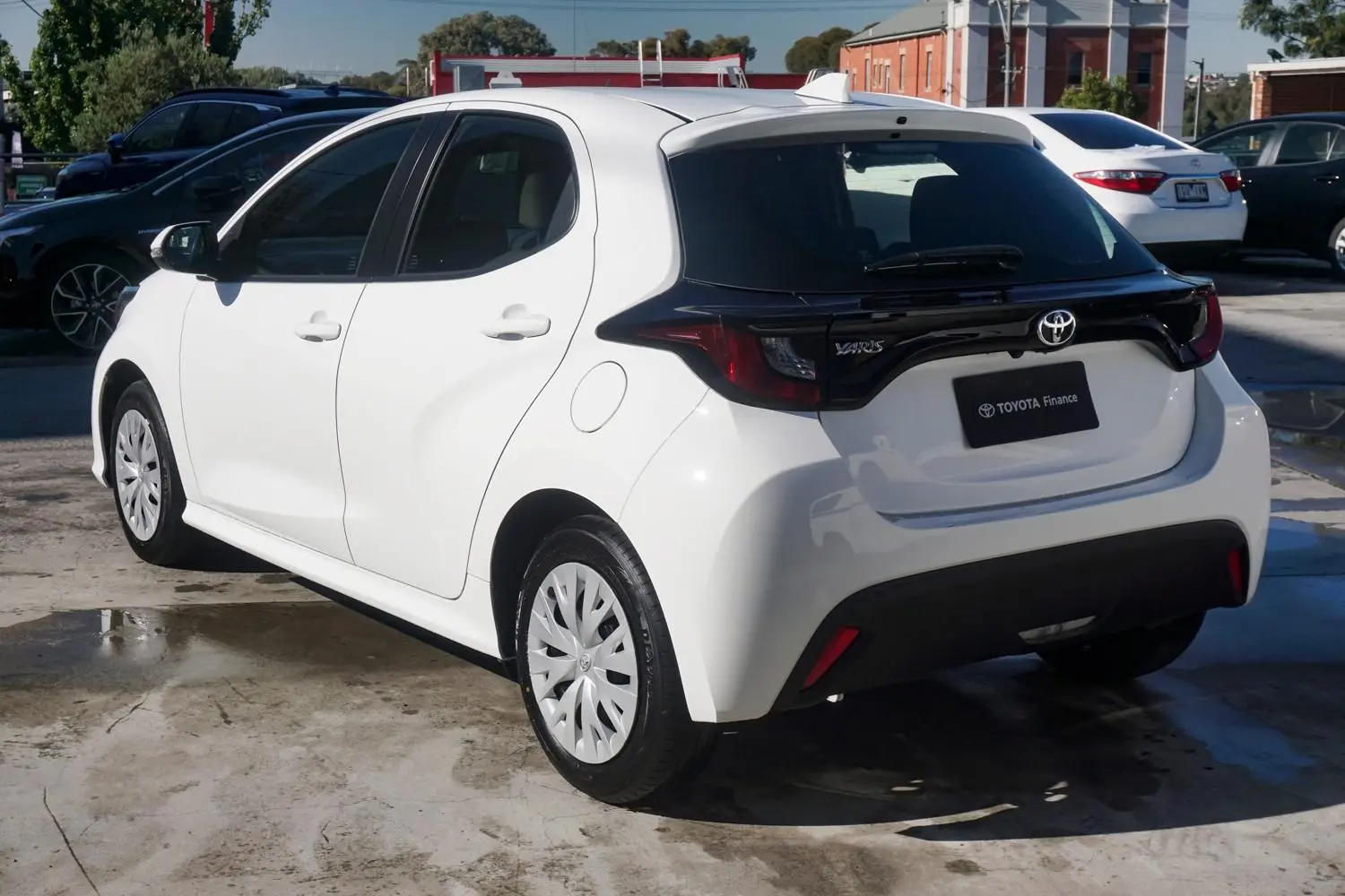 2023 Toyota Yaris Gallery Image 2