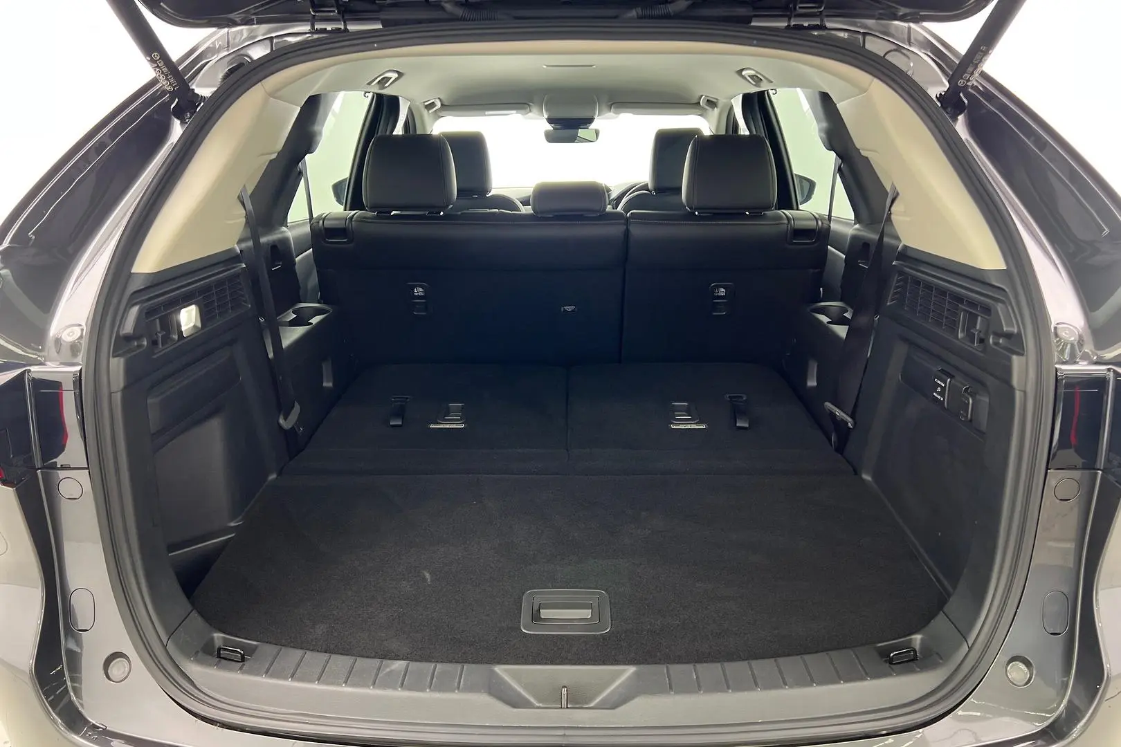 2023 Mazda CX-90 Gallery Image 25