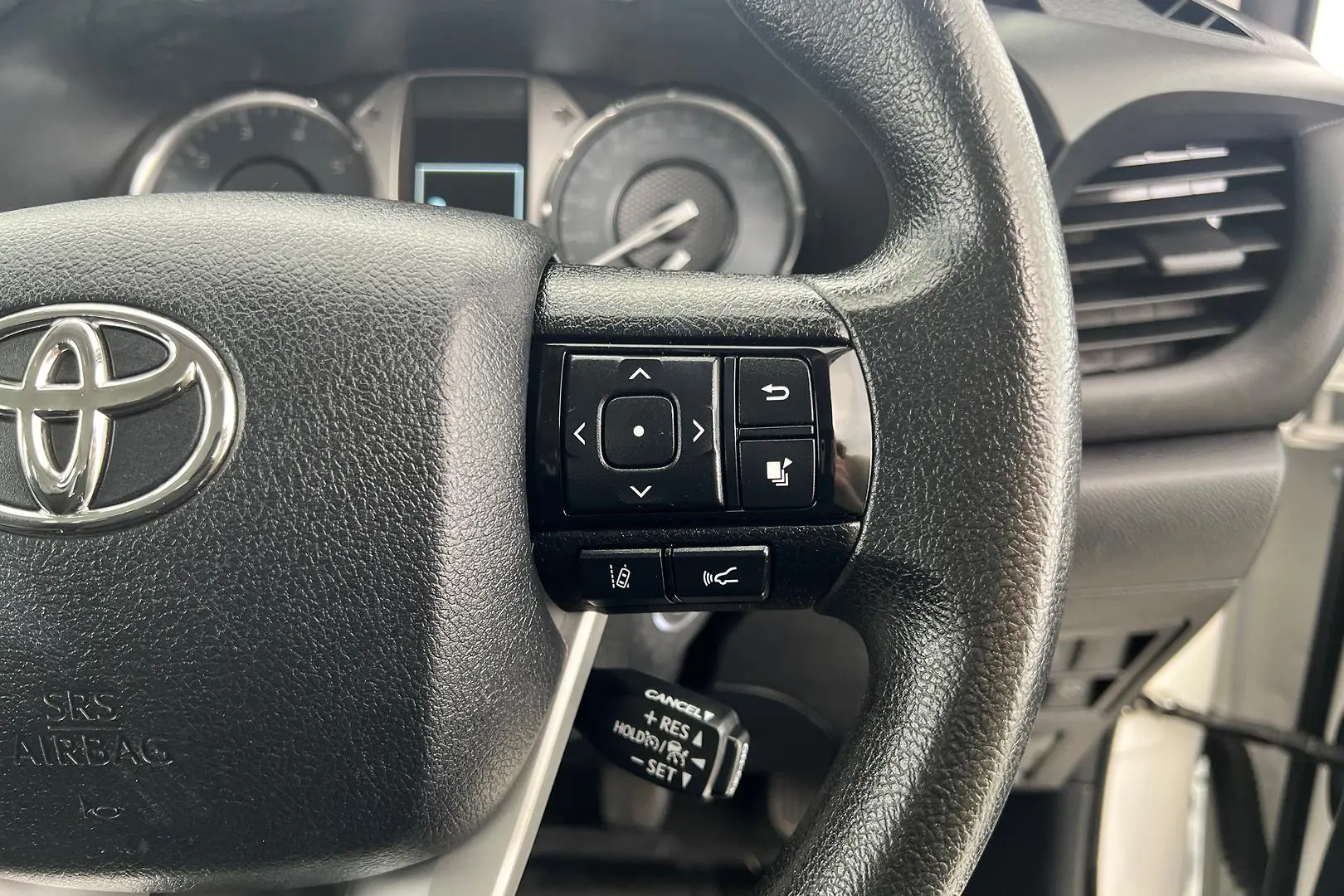 2020 Toyota Hilux Gallery Image 21