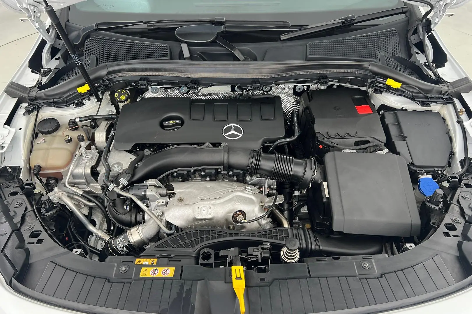 2021 Mercedes-Benz GLA-Class Gallery Image 23
