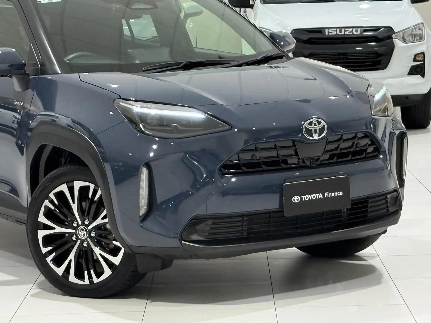 2024 Toyota Yaris Cross Gallery Image 3