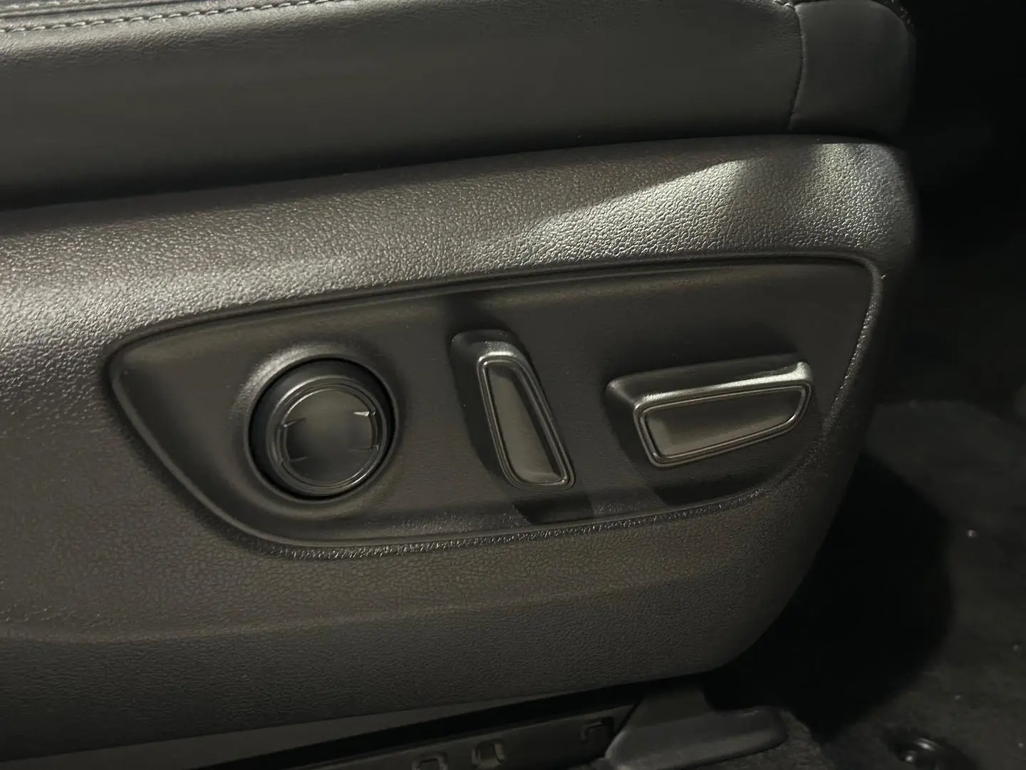 2022 Toyota Landcruiser Gallery Image 20
