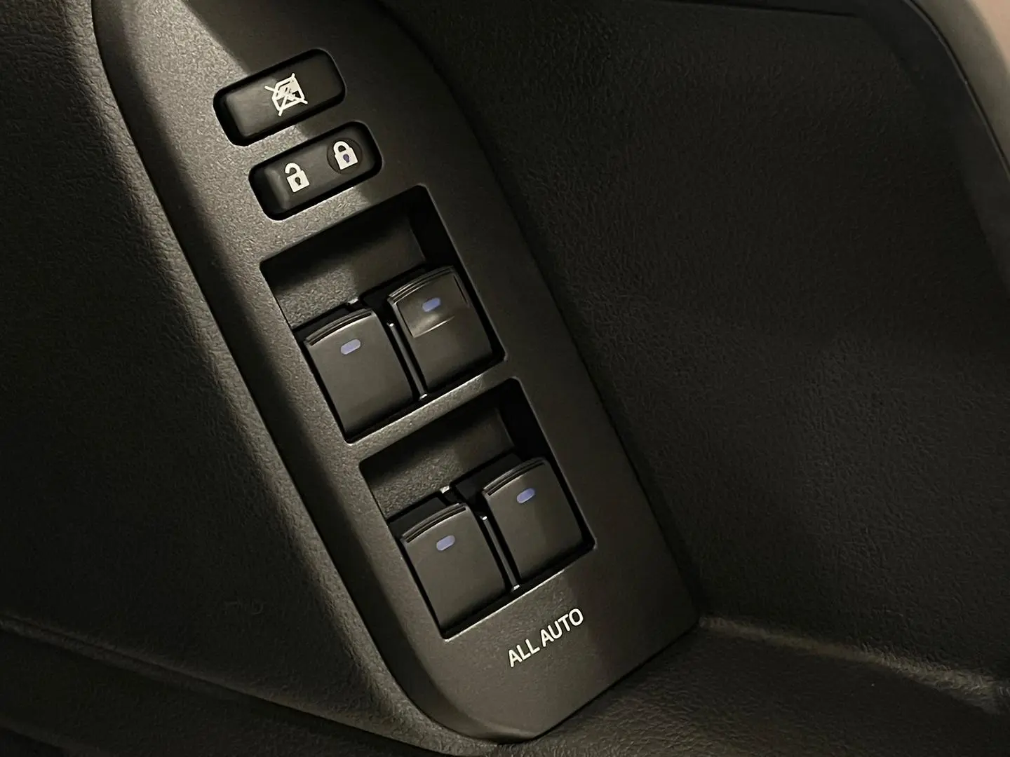2023 Toyota Landcruiser Prado Gallery Image 14