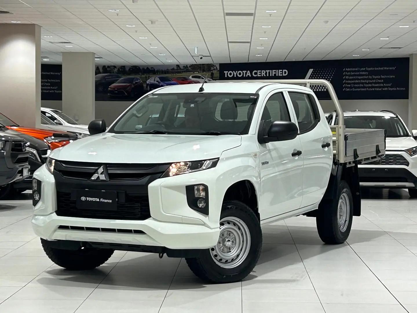 2021 Mitsubishi Triton Gallery Image 5
