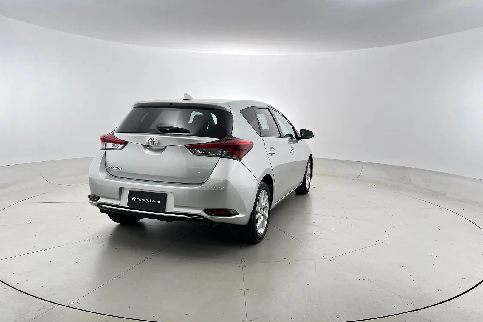 2016 Toyota Corolla Gallery Image 4