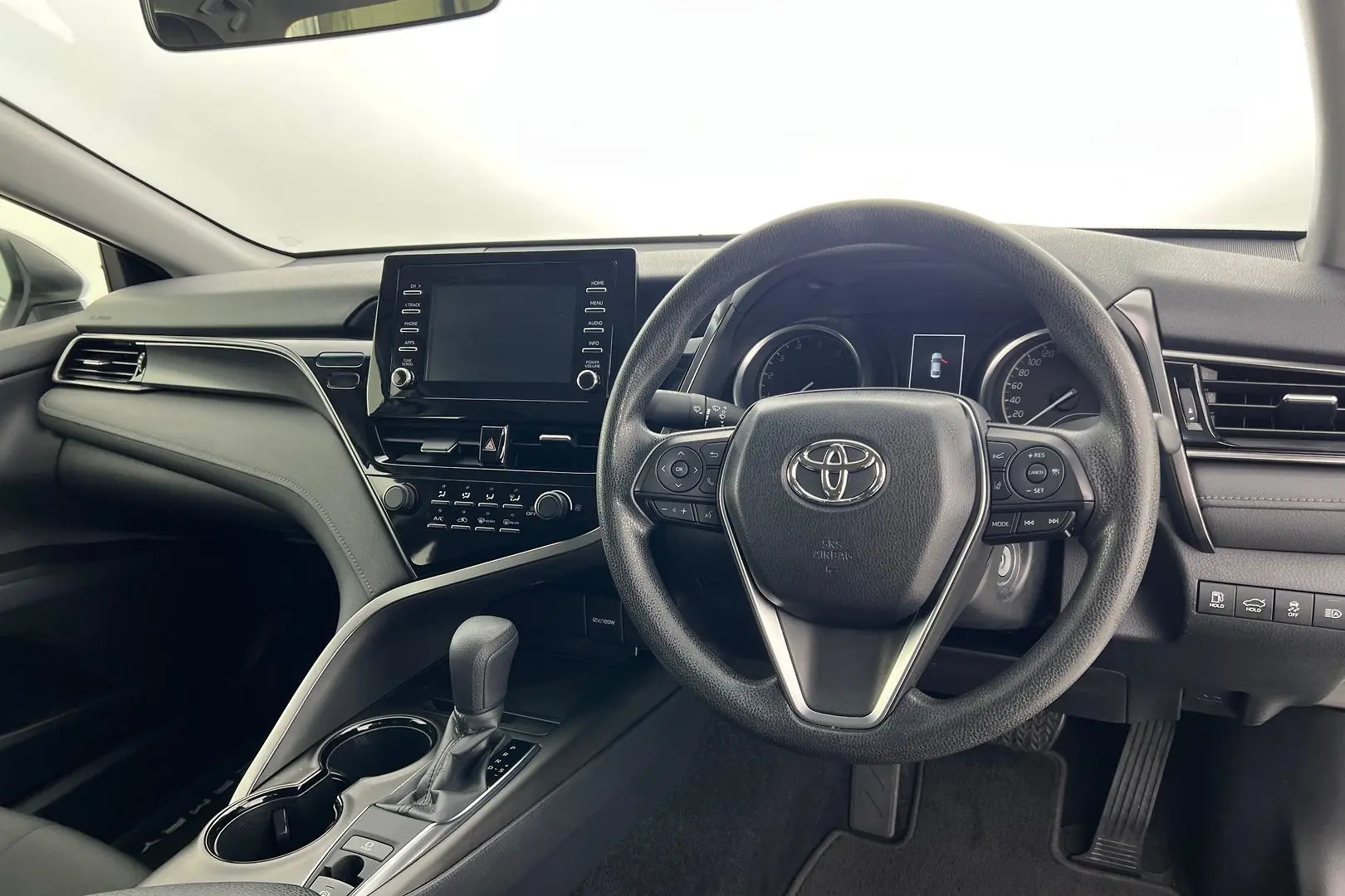 2024 Toyota Camry Gallery Image 13