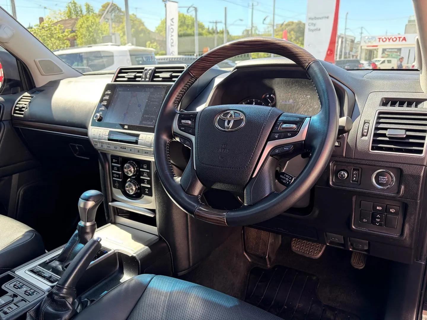 2022 Toyota Landcruiser Prado Gallery Image 13