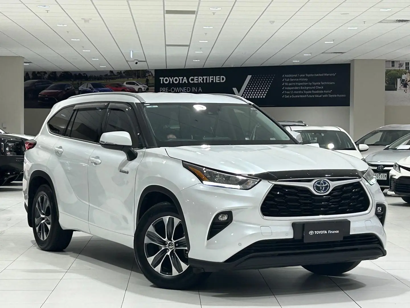 2022 Toyota Kluger Gallery Image 1