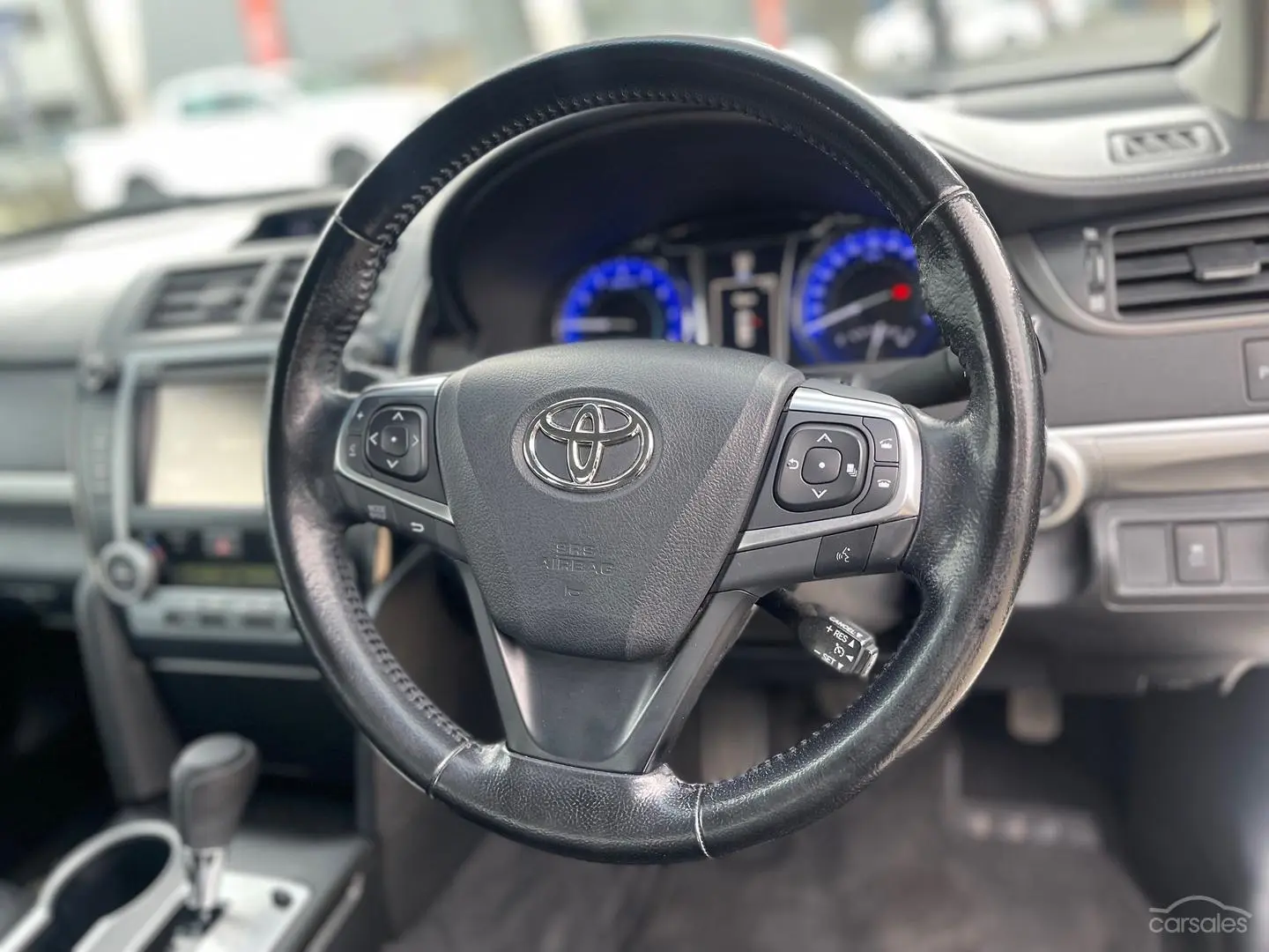 2017 Toyota Camry Image 12