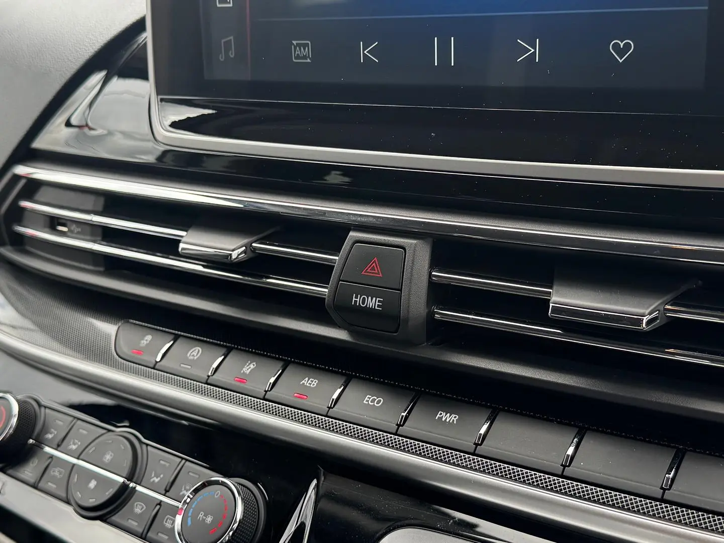 2022 LDV Deliver 9 Gallery Image 15