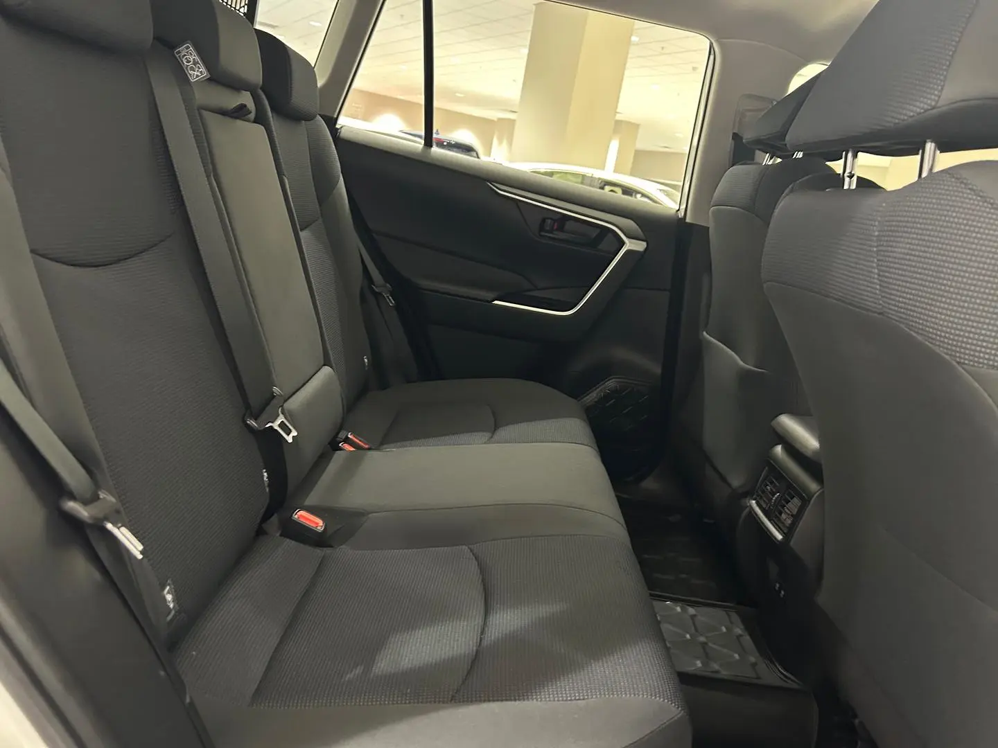 2022 Toyota RAV4 Gallery Image 13