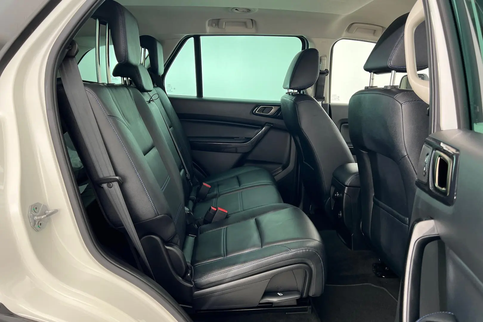 2021 Ford Everest Gallery Image 19