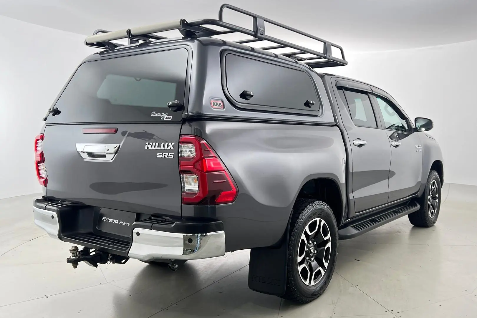 2022 Toyota Hilux Gallery Image 4