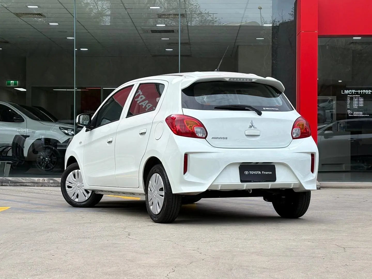 2020 Mitsubishi Mirage Gallery Image 10