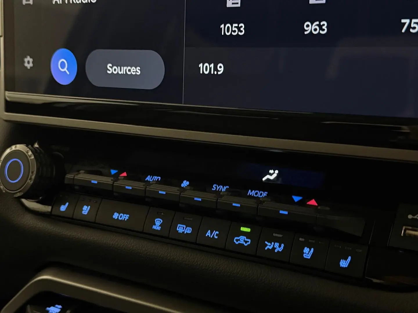 2023 Toyota Tundra Gallery Image 18