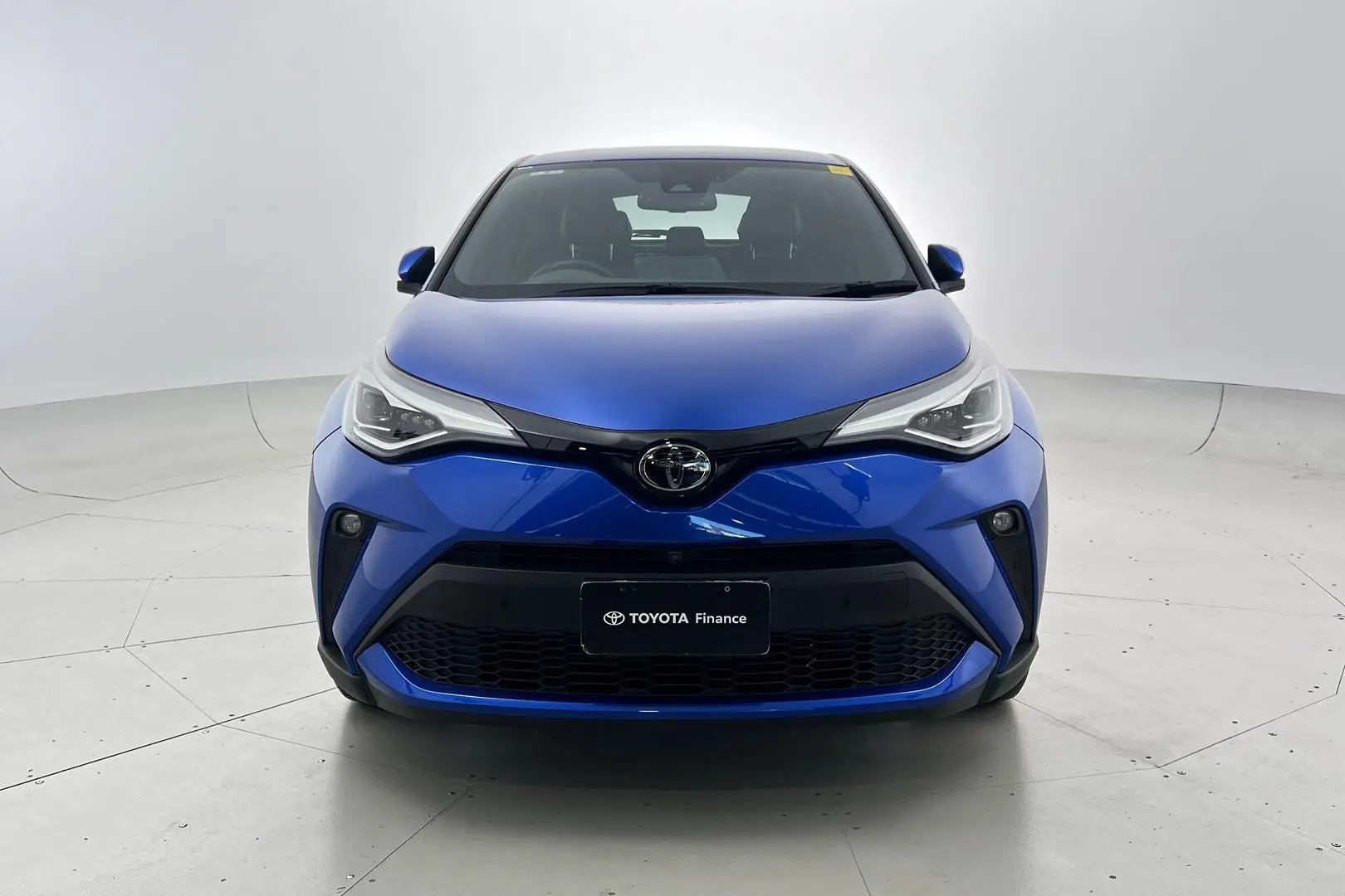 2021 Toyota C-HR Gallery Image 10