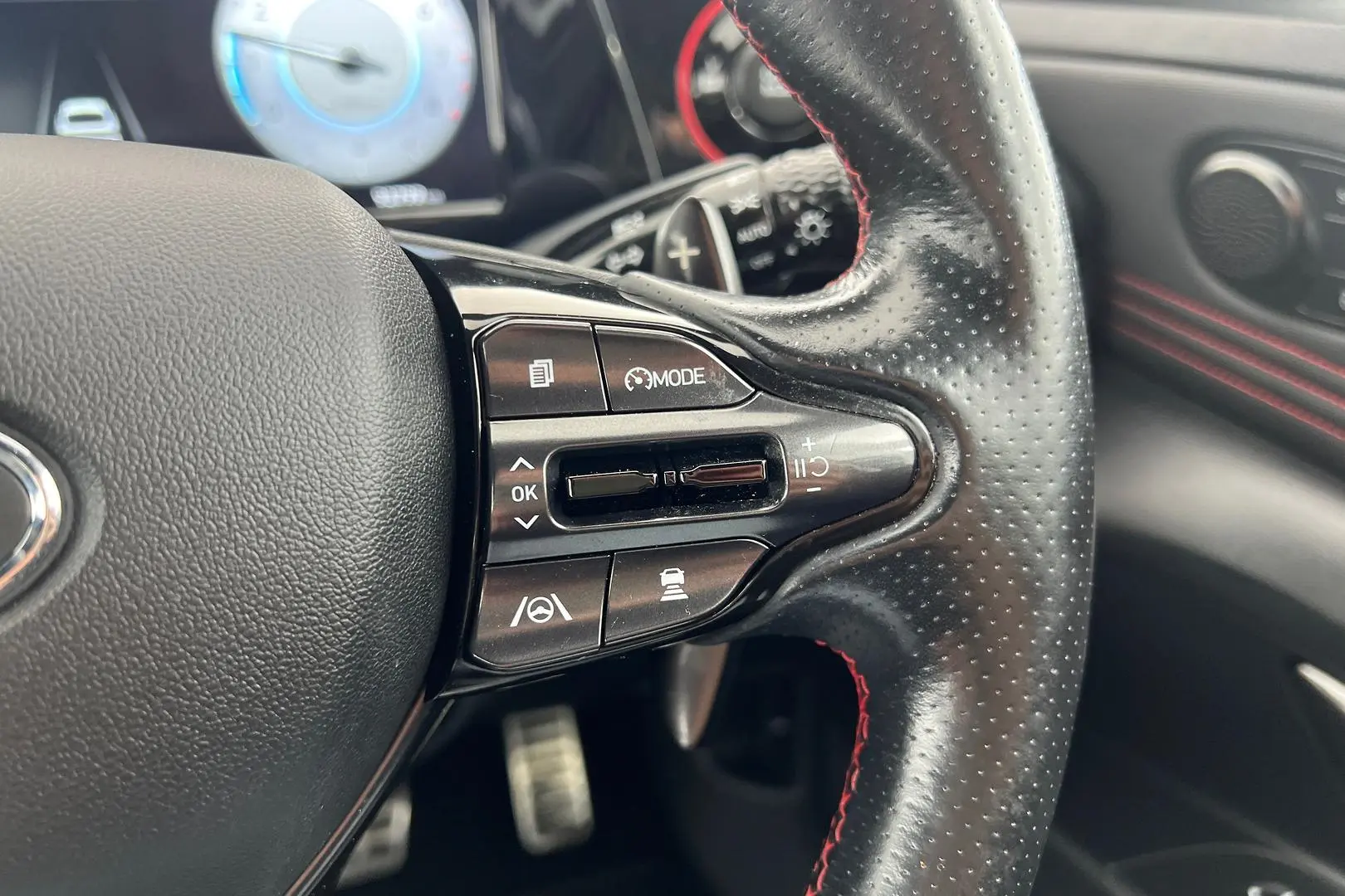 2020 Hyundai i30 Gallery Image 21
