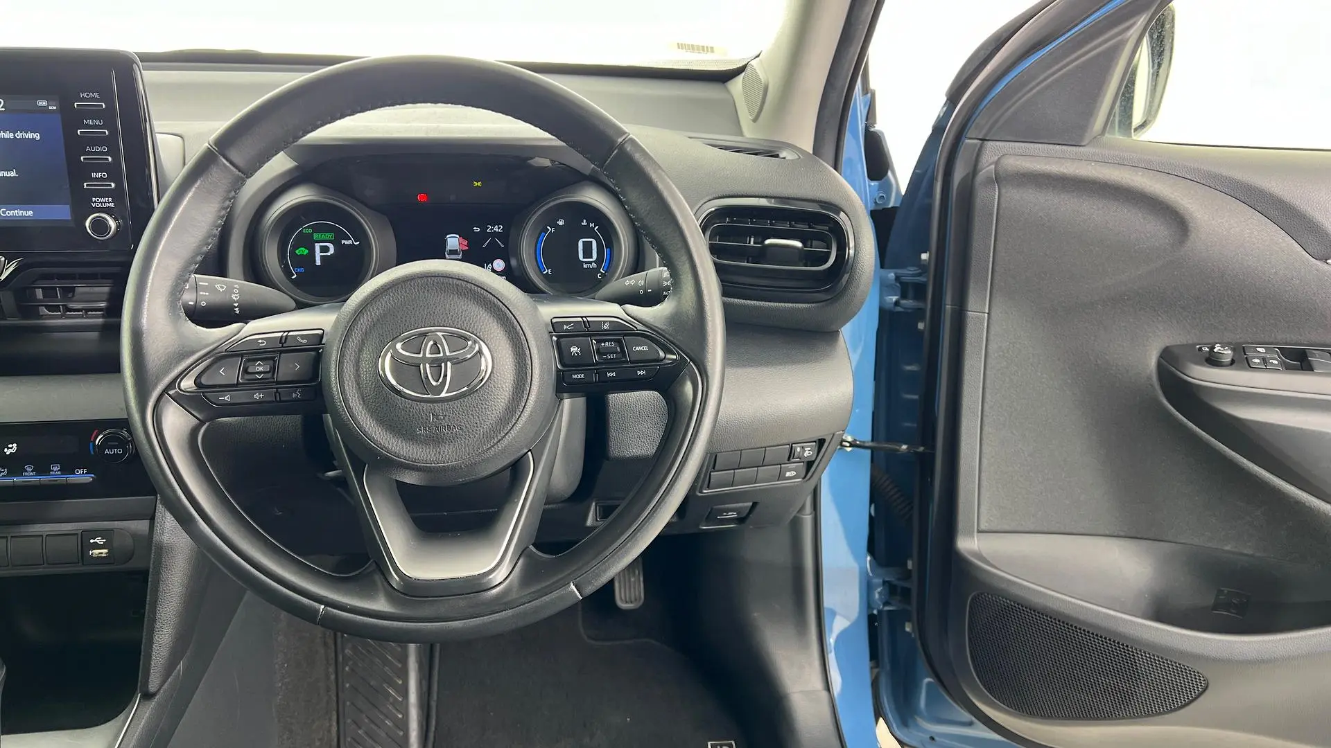 2022 Toyota Yaris Cross Image 18