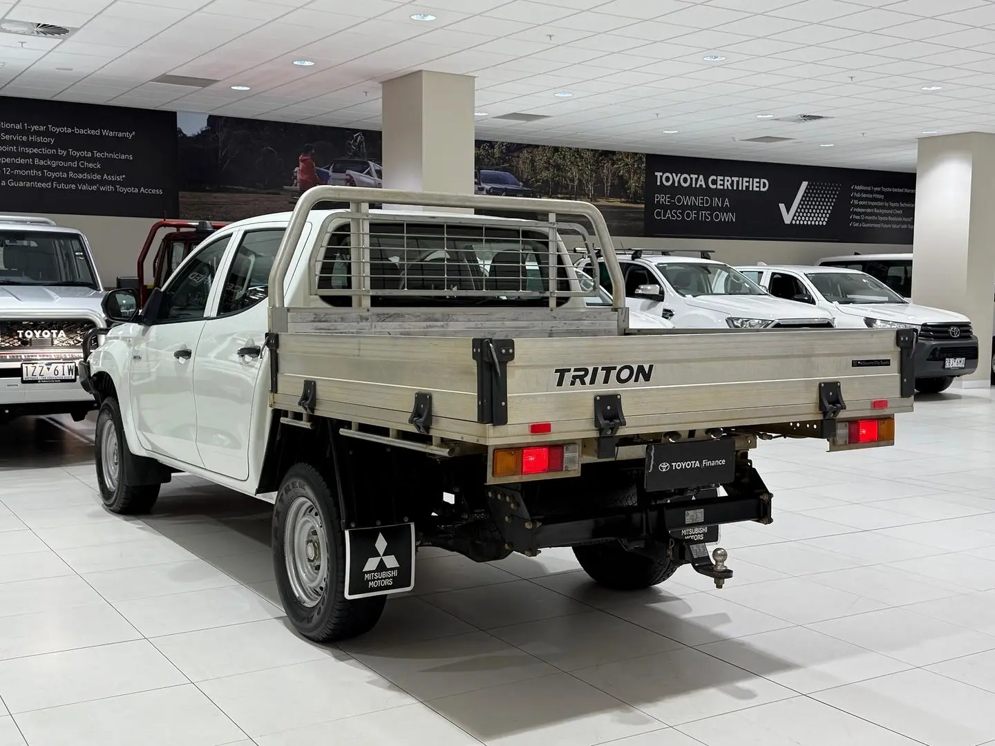 2020 Mitsubishi Triton Gallery Image 8