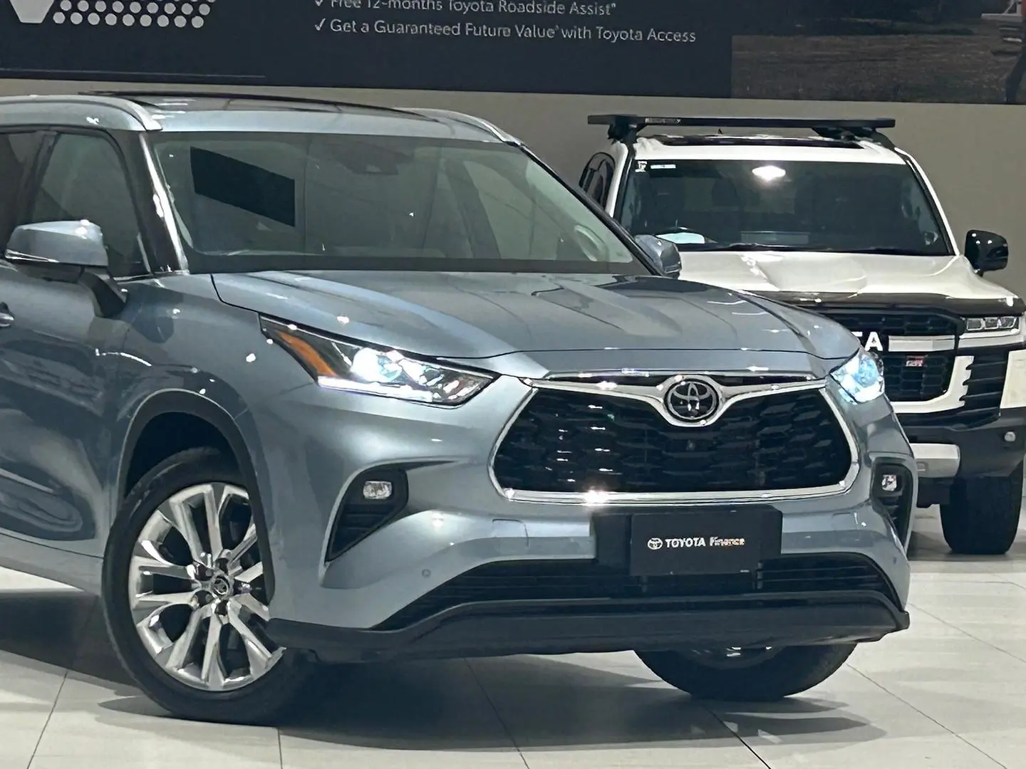 2023 Toyota Kluger Gallery Image 3