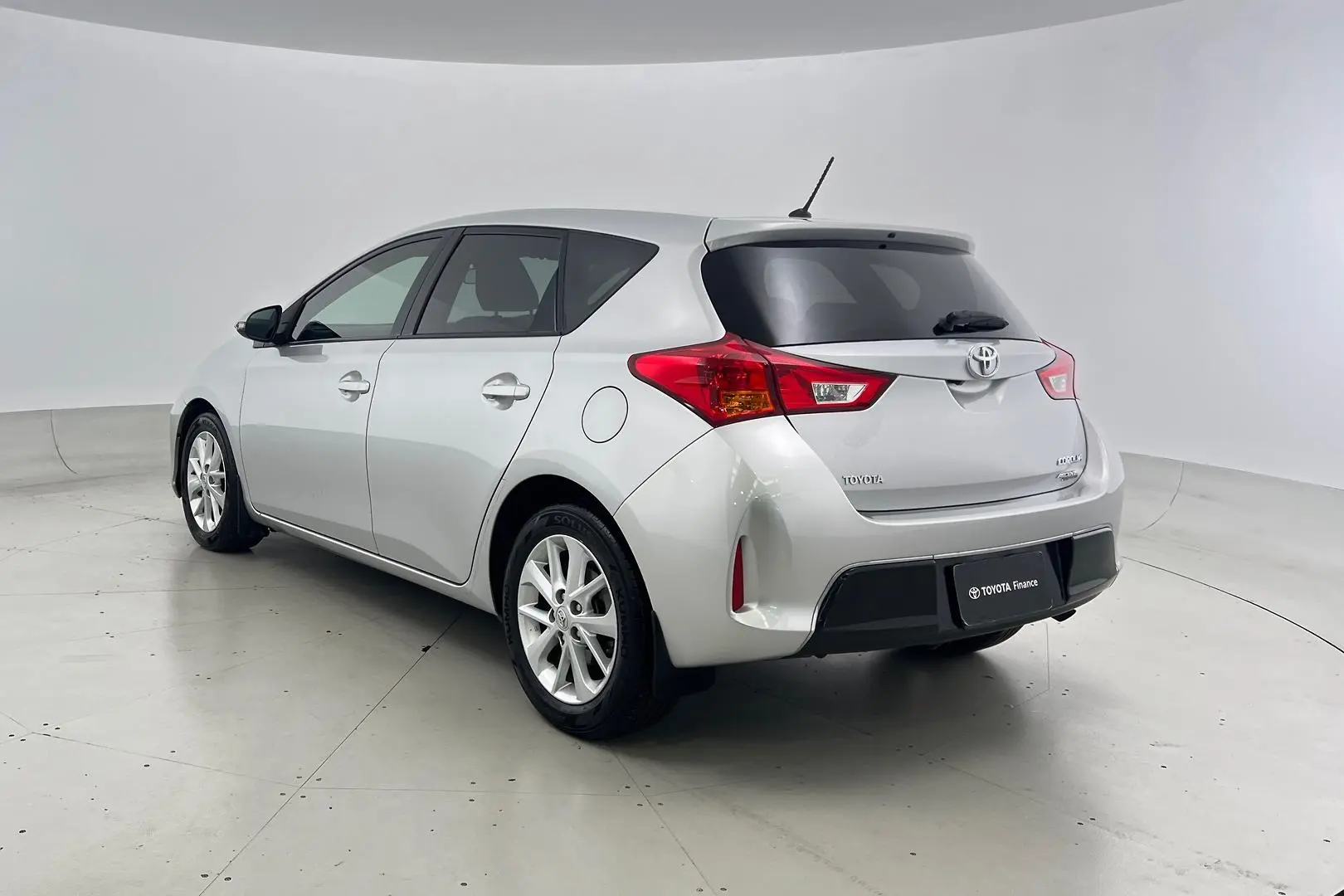 2014 Toyota Corolla Gallery Image 7