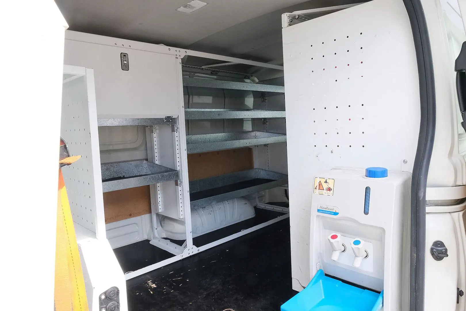 2021 Toyota Hiace Gallery Image 13