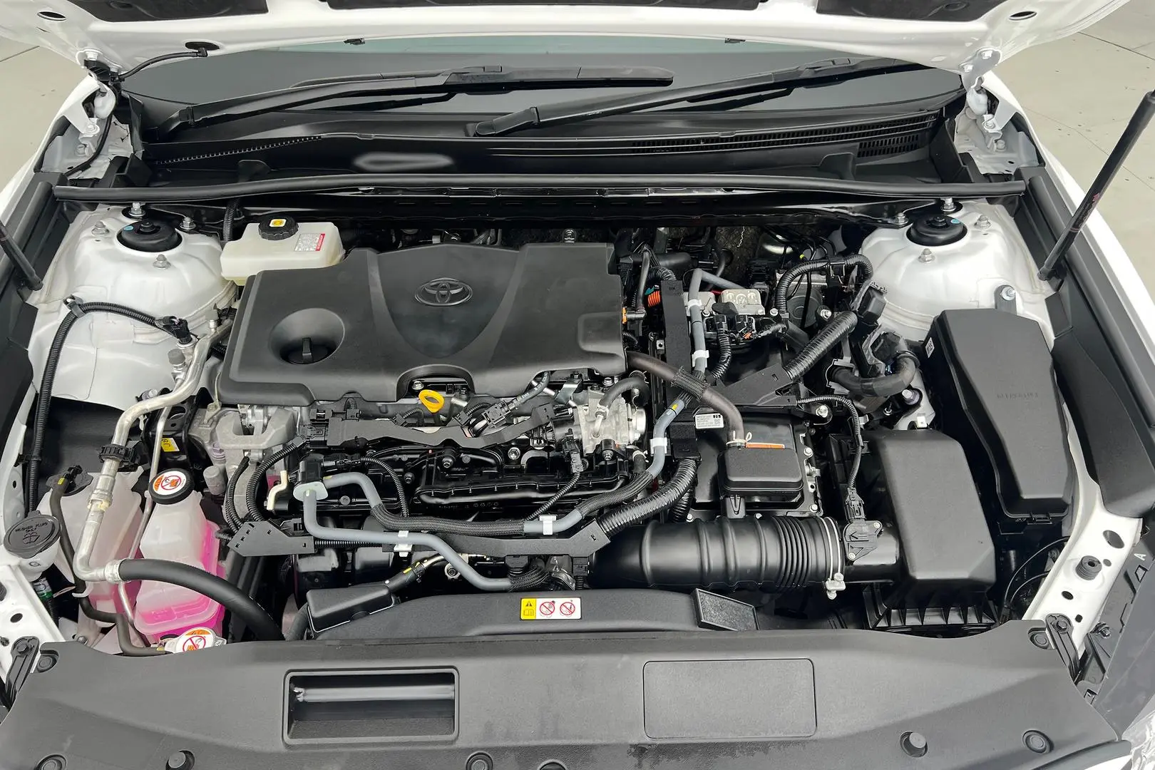 2021 Toyota Camry Gallery Image 16