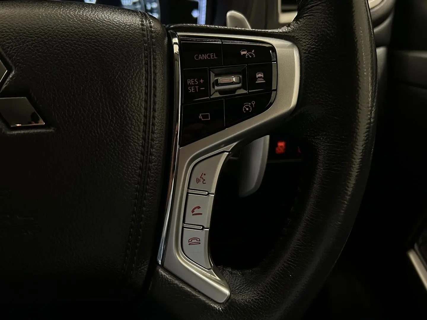 2021 Mitsubishi Pajero Sport Gallery Image 24
