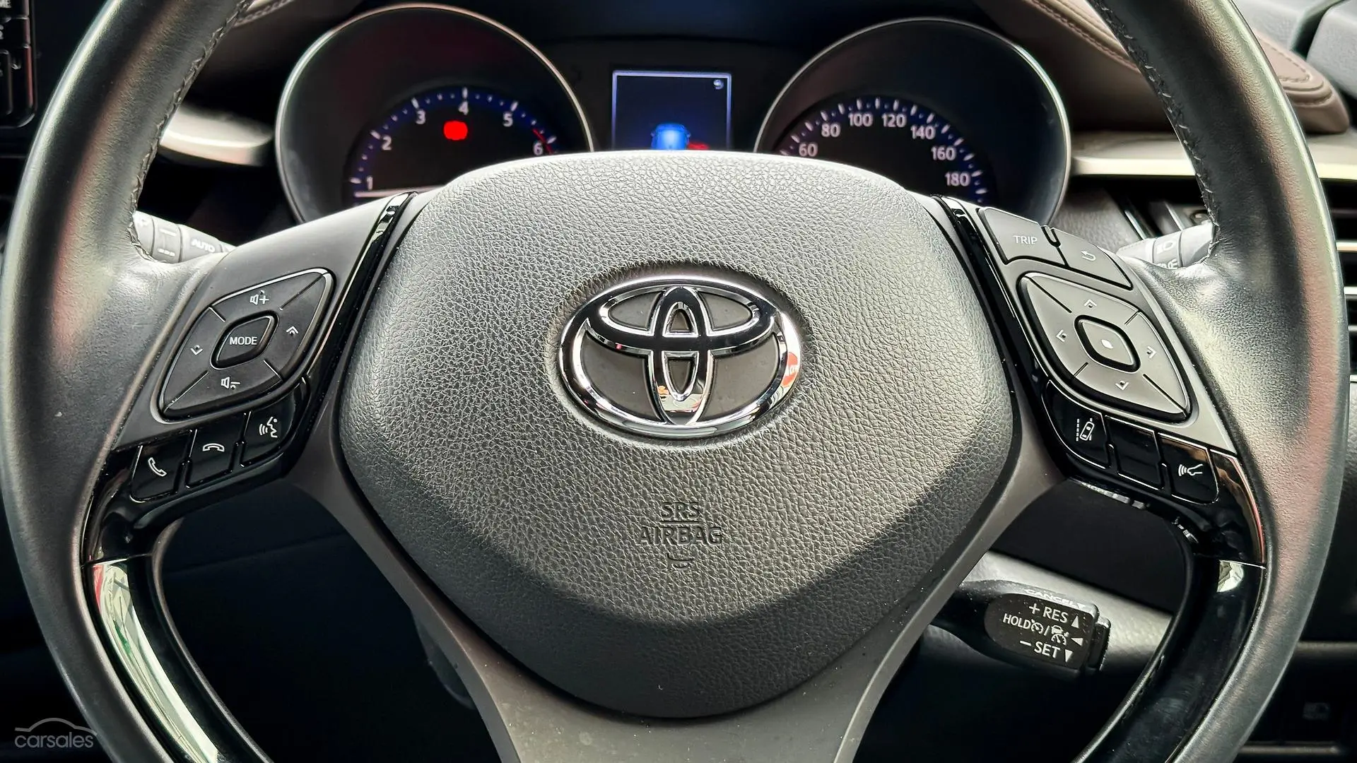 2018 Toyota C-HR Image 23