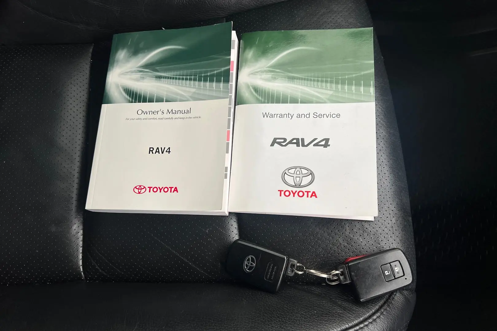 2015 Toyota RAV4 Gallery Image 20