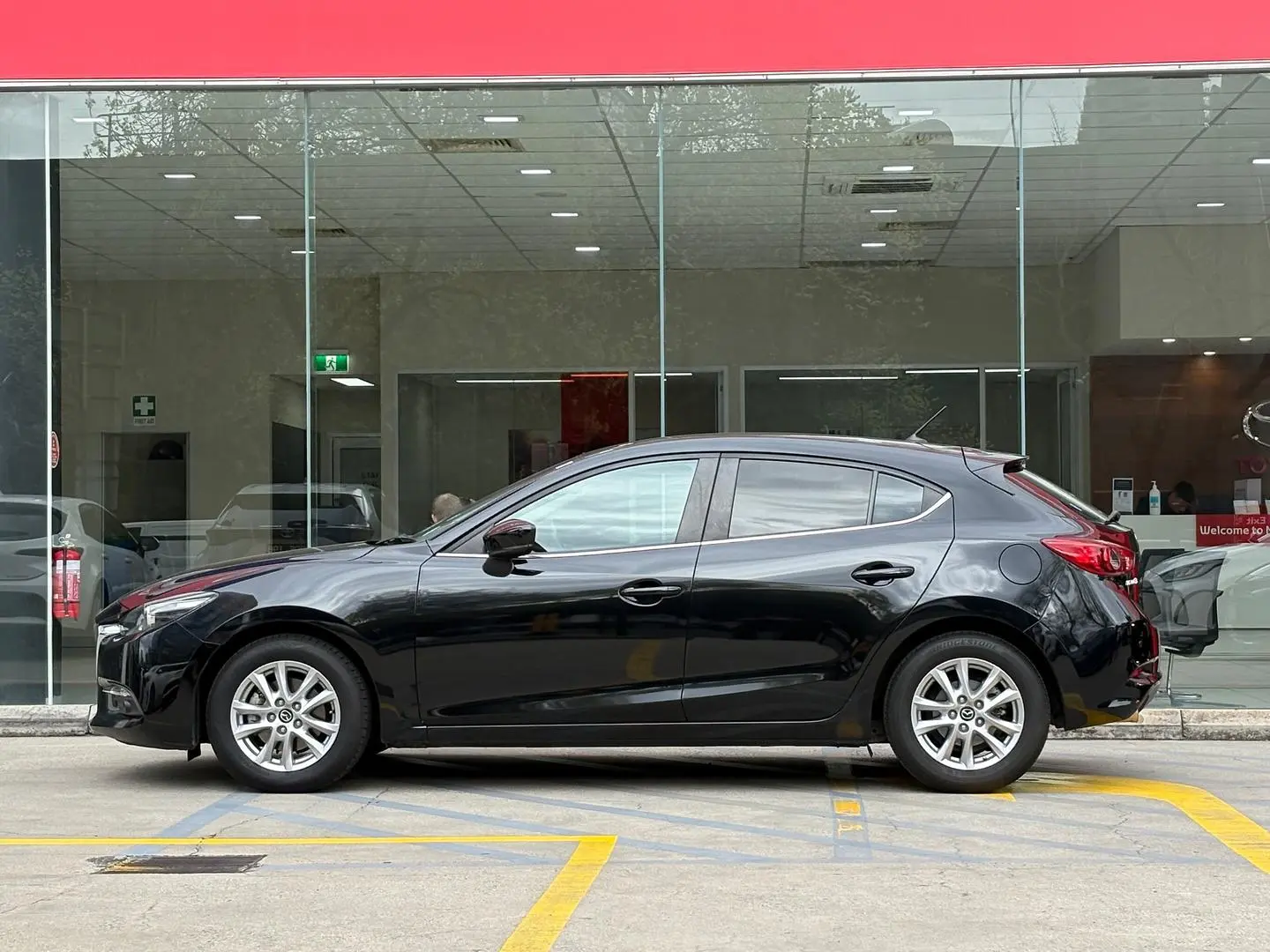 2017 Mazda 3 Gallery Image 5