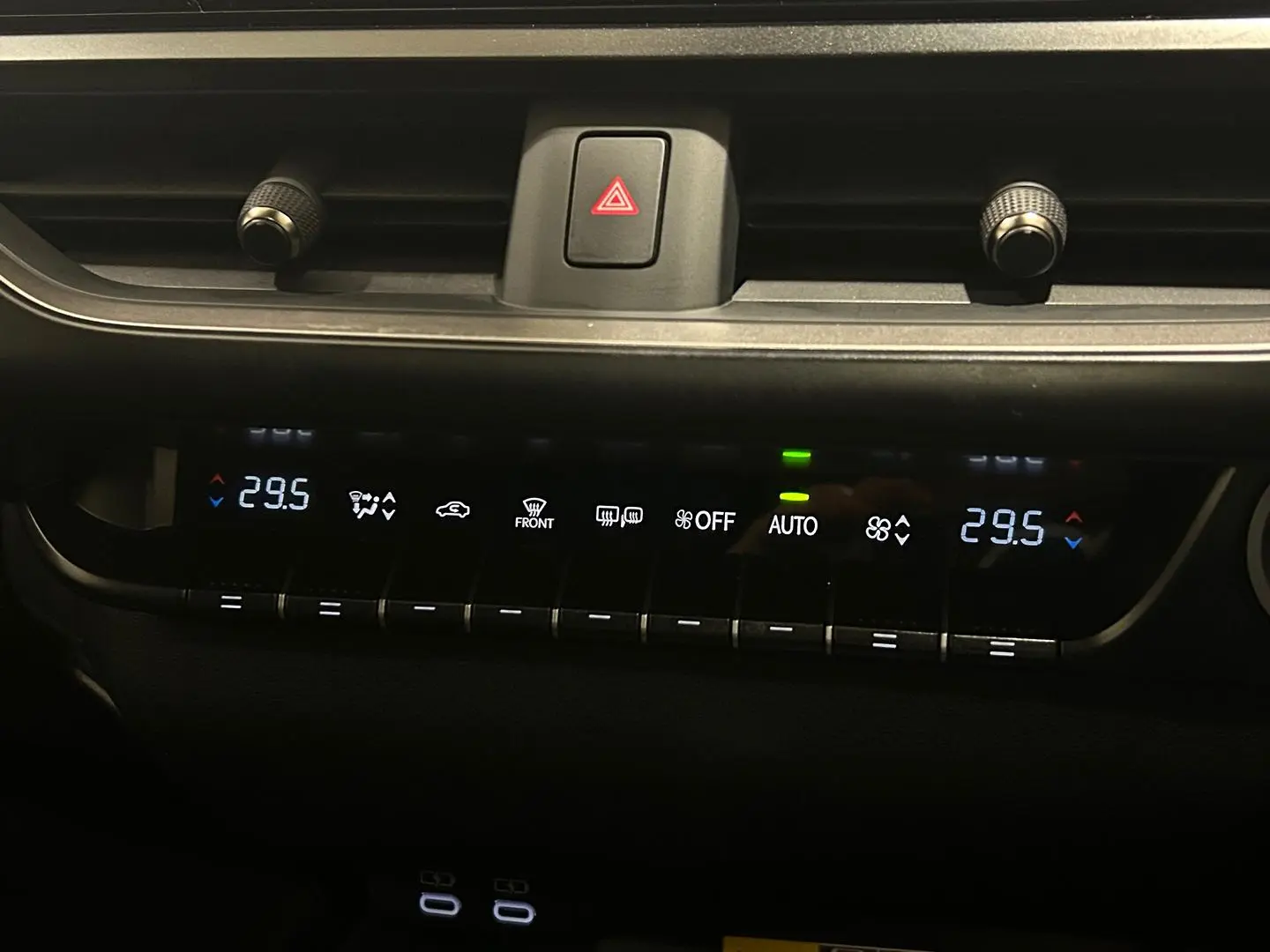 2023 Lexus UX Gallery Image 19