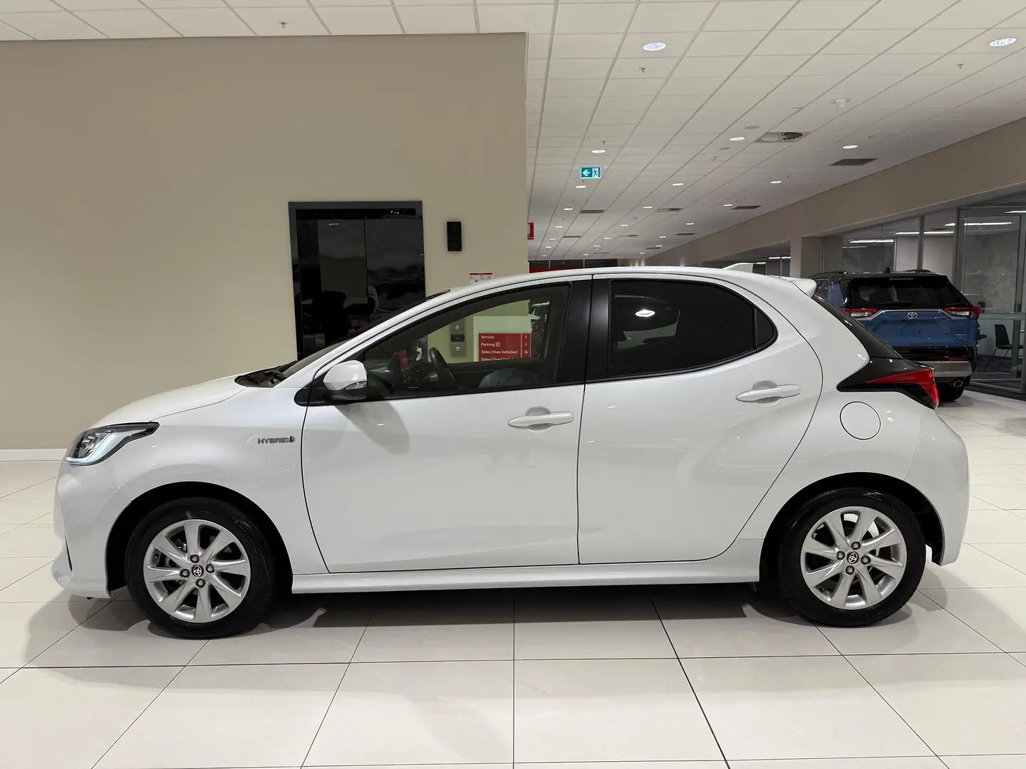 2023 Toyota Yaris Gallery Image 5