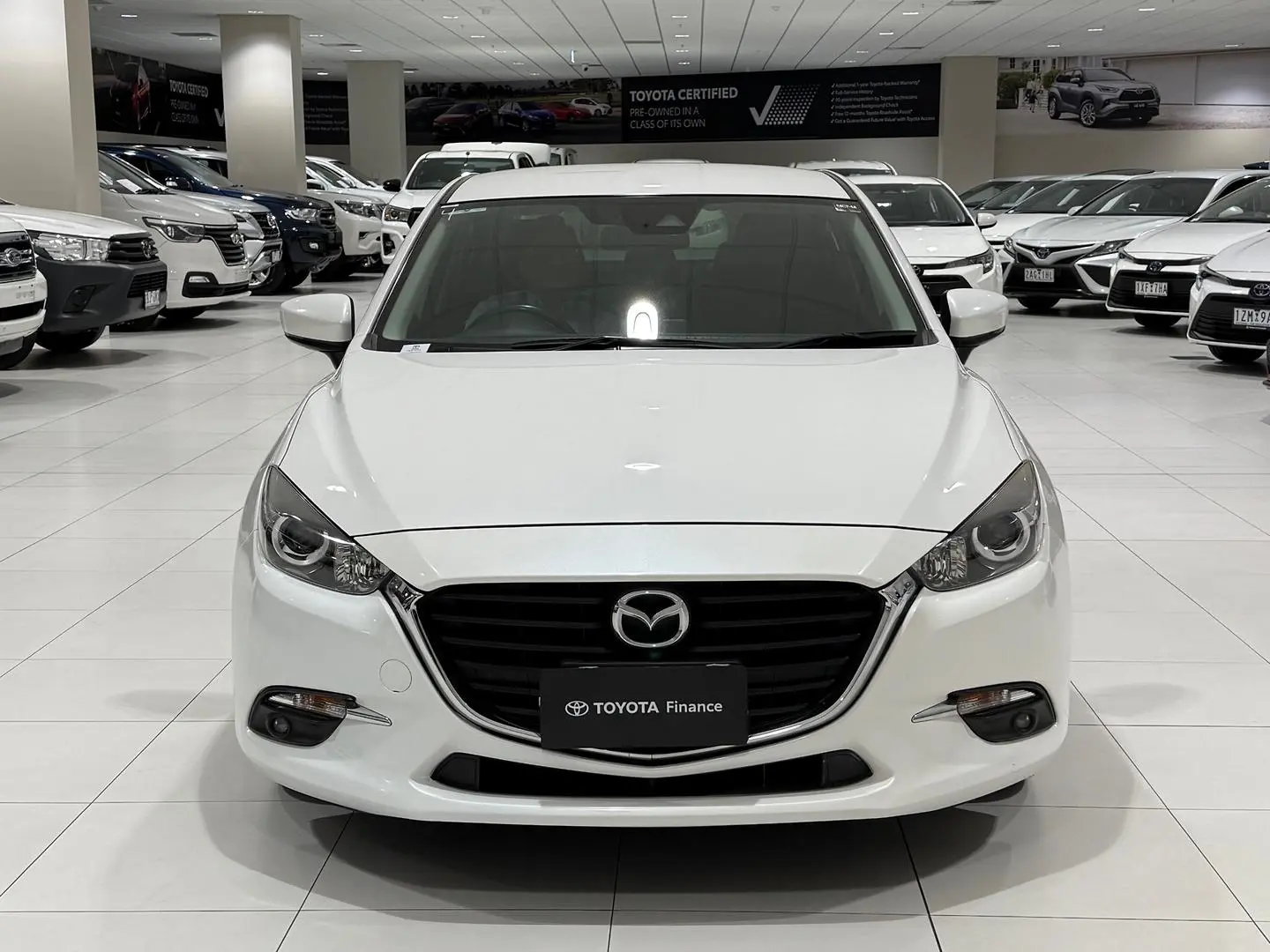 2017 Mazda 3 Gallery Image 4