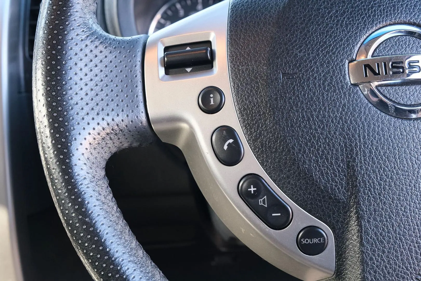 2013 Nissan X-TRAIL Gallery Image 11