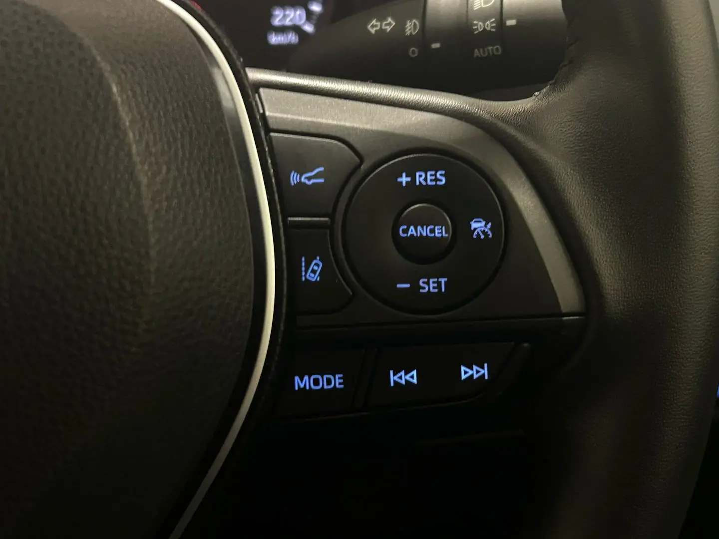 2021 Toyota RAV4 Gallery Image 18