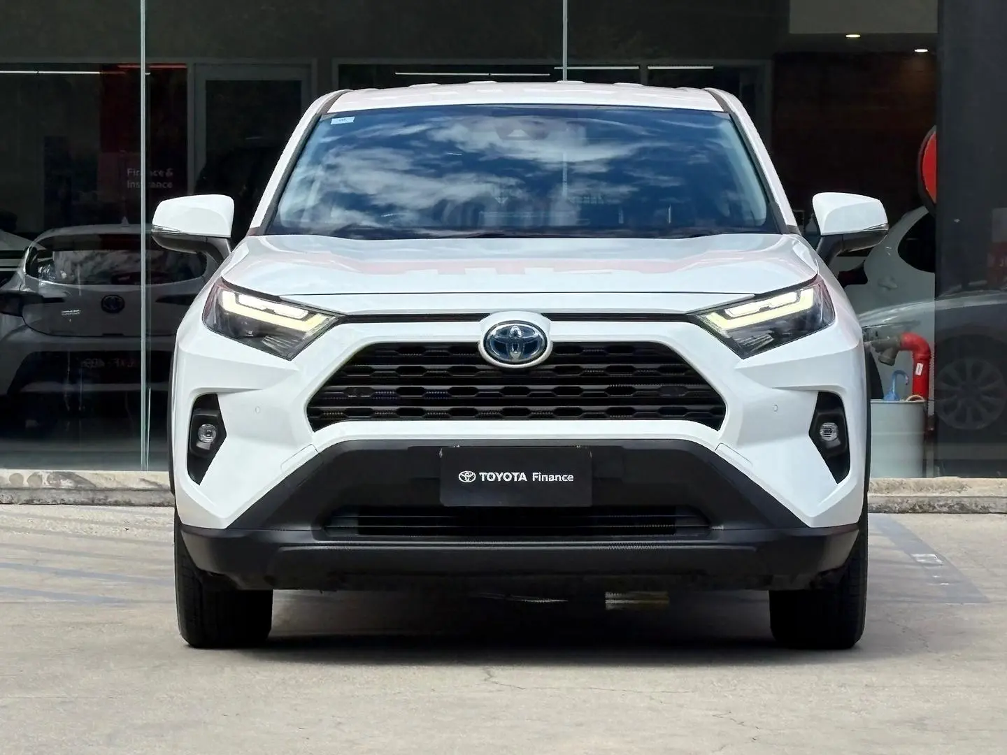 2022 Toyota RAV4 Gallery Image 8