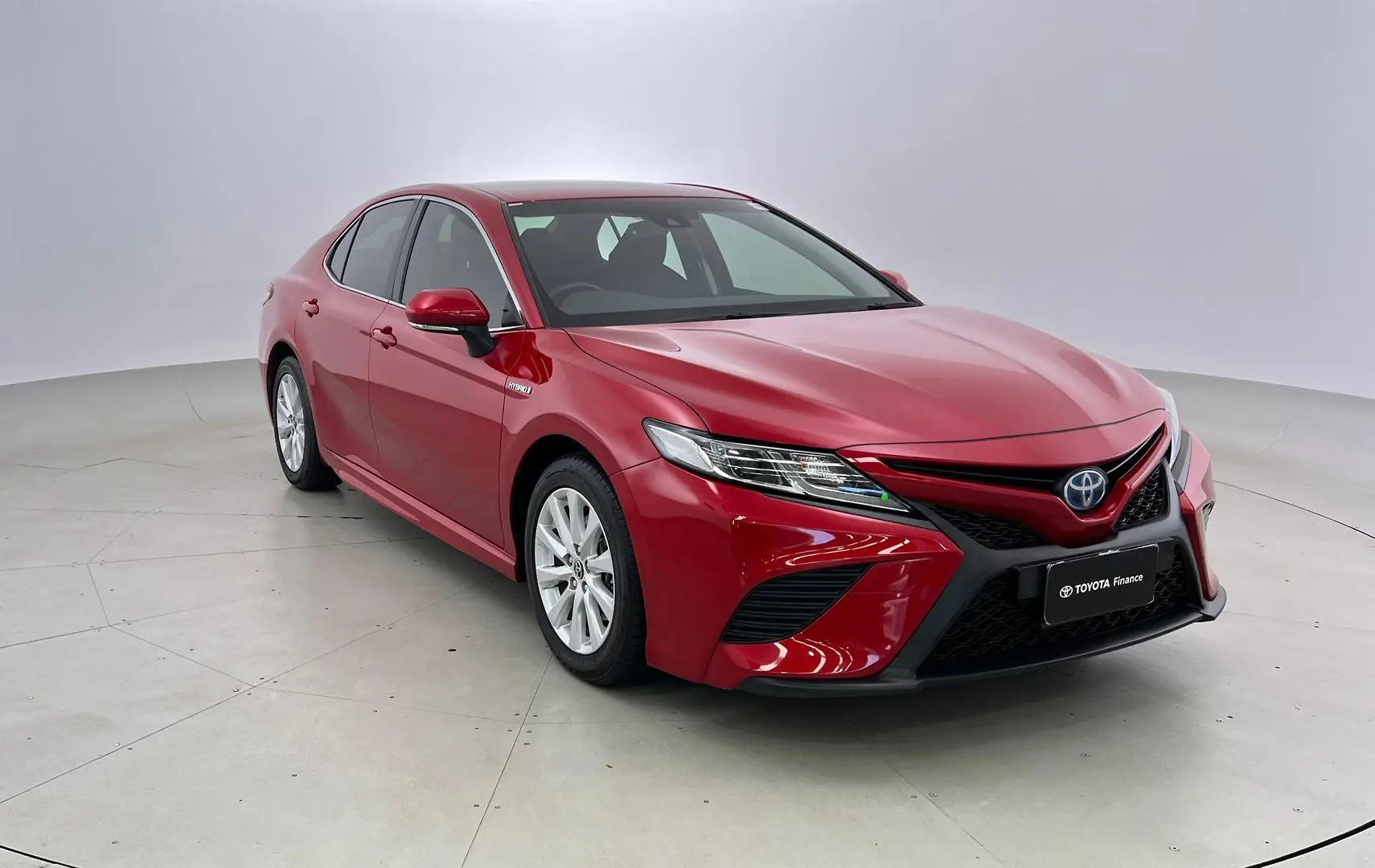 2019 Toyota Camry Gallery Image 1