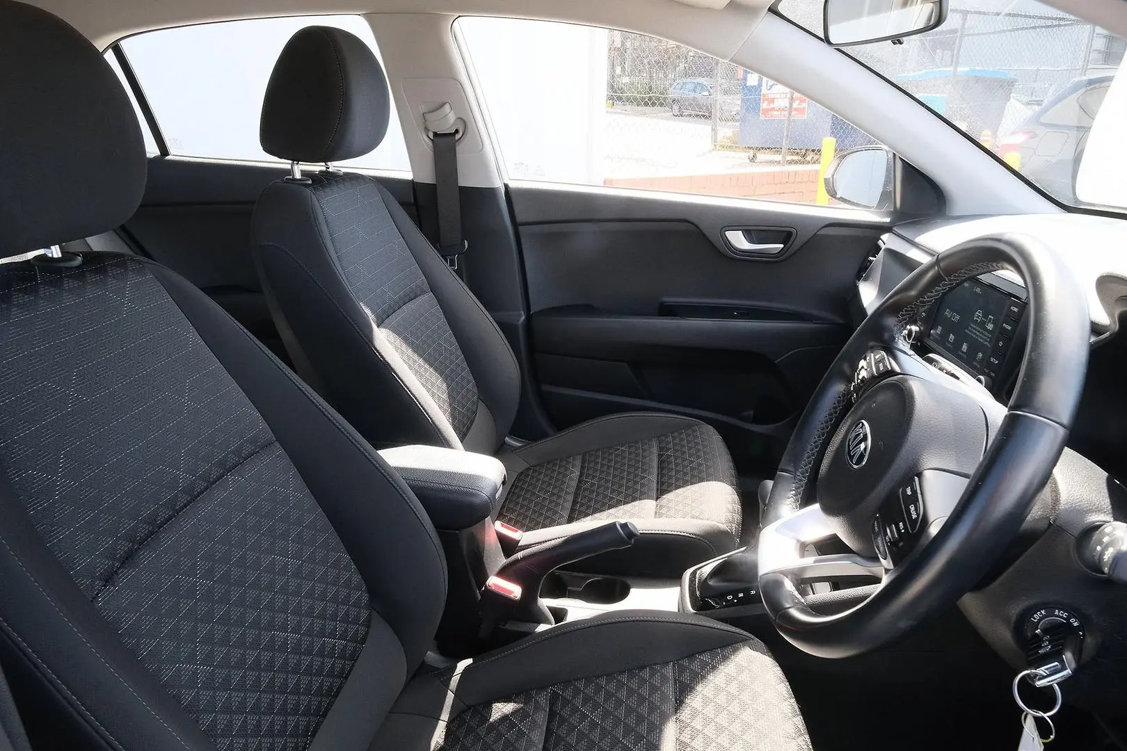 2020 Kia Rio Gallery Image 13