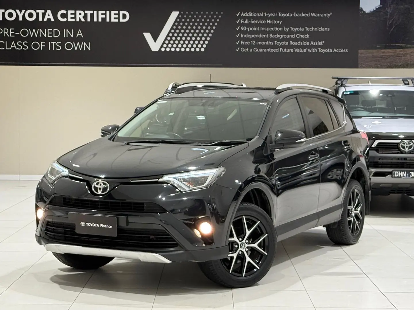 2016 Toyota RAV4 Gallery Image 5