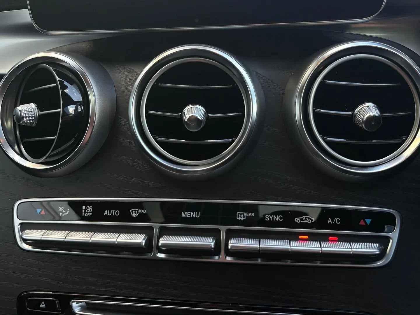 2019 Mercedes-Benz GLC-Class Gallery Image 23