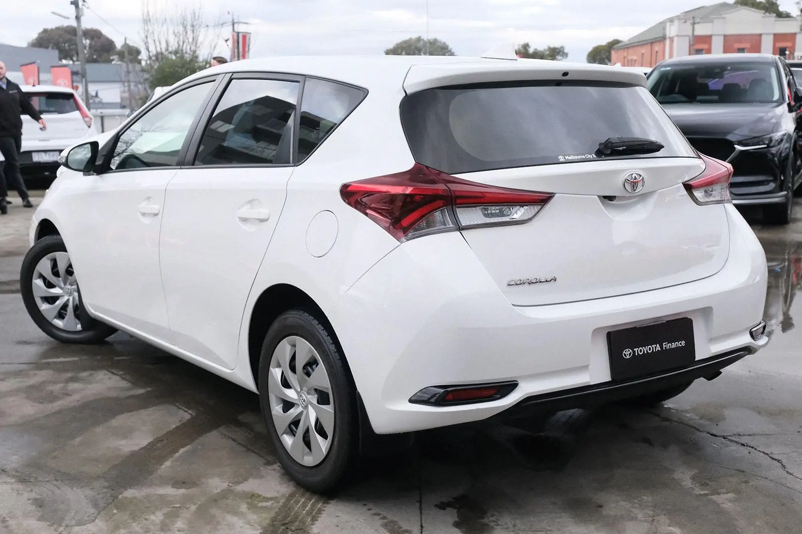 2016 Toyota Corolla Gallery Image 2