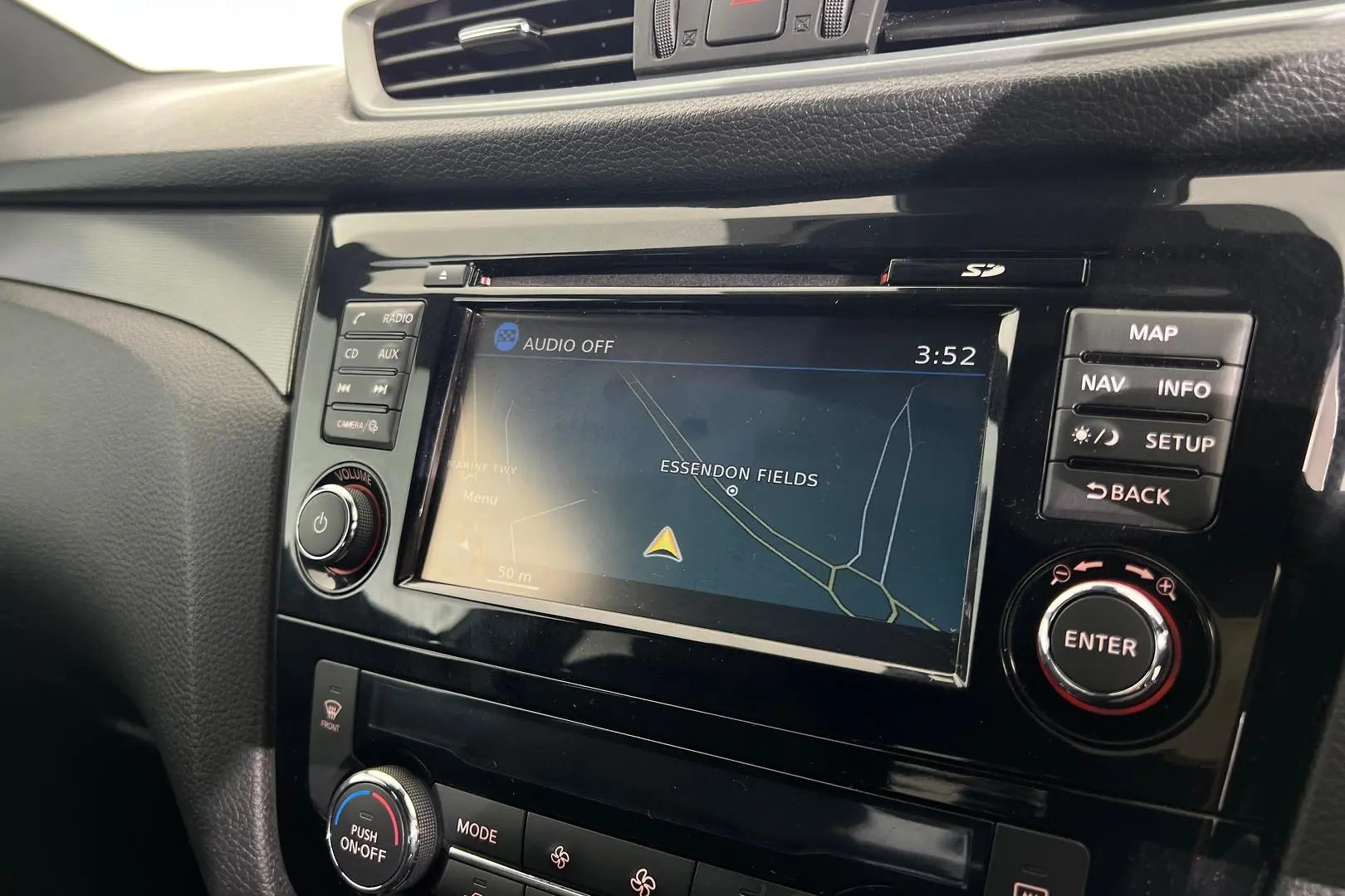2019 Nissan QASHQAI Gallery Image 6