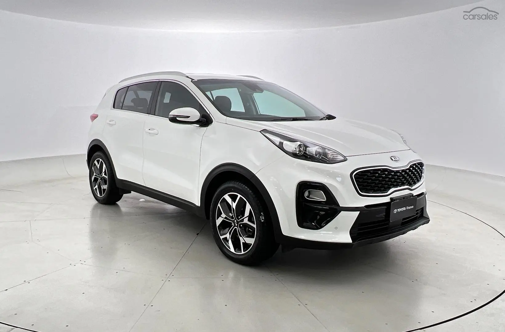 2020 Kia Sportage Image 1