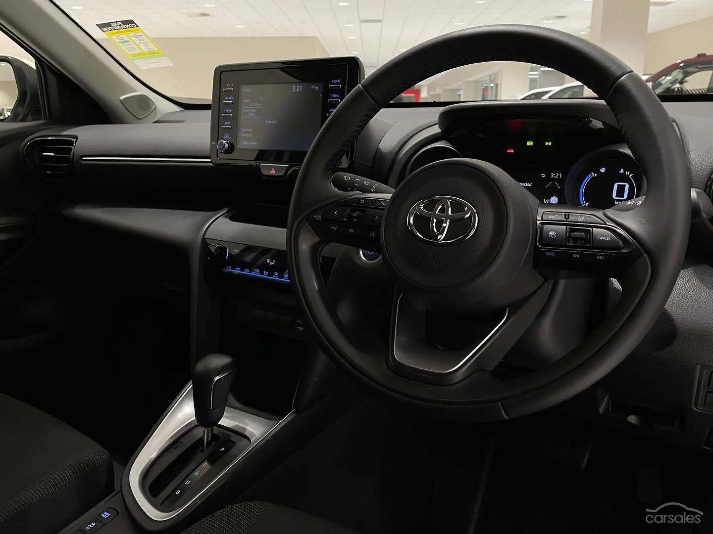 2022 Toyota Yaris Cross Image 12