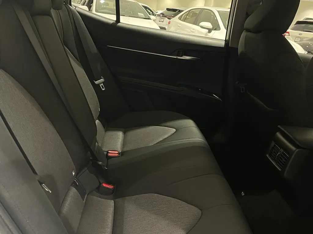 2020 Toyota Camry Gallery Image 13